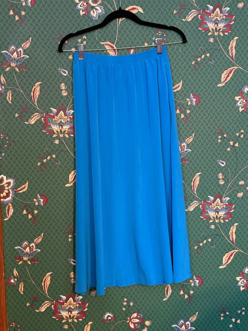 Vintage Women’s SG Sport Skirt- Classic Flowing Silhouette